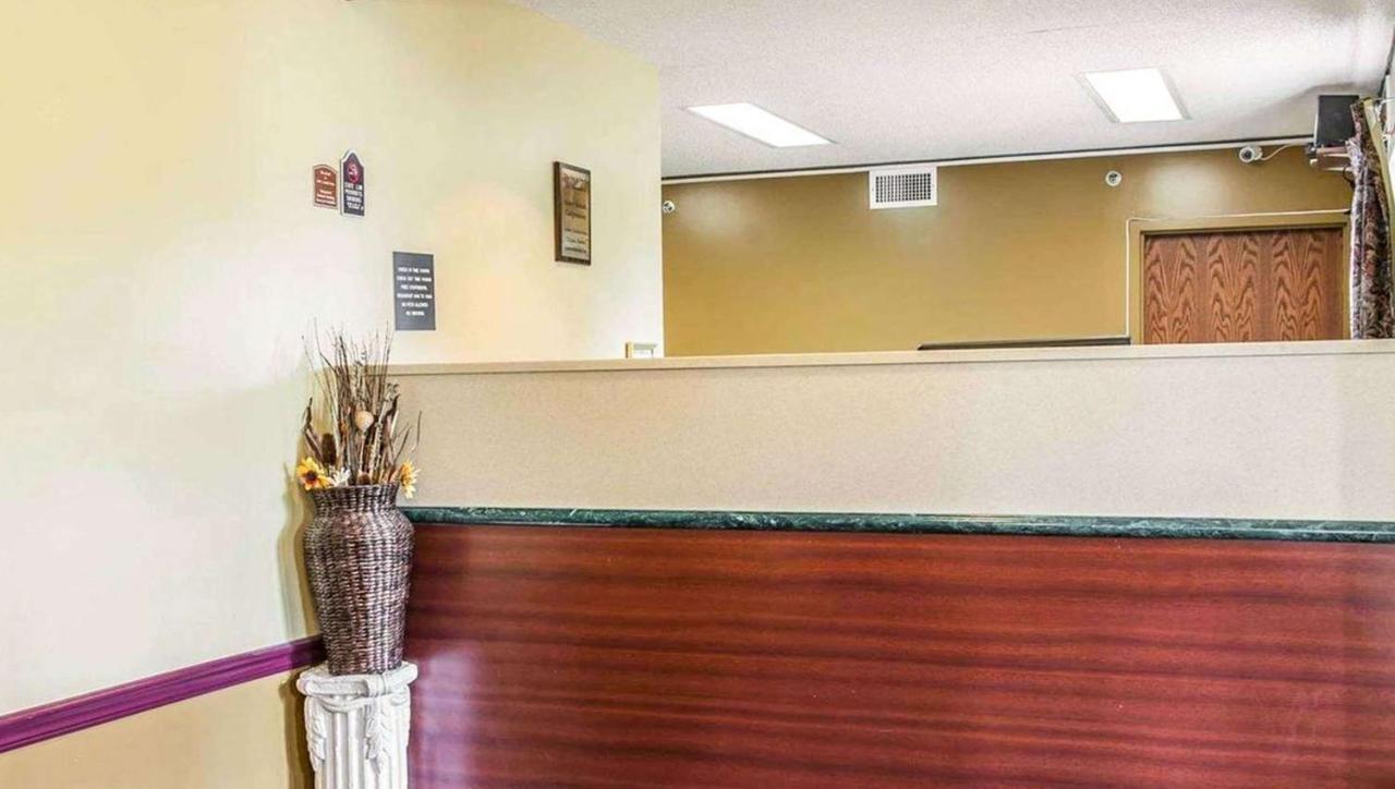Royal Inn Rockville Екстериор снимка