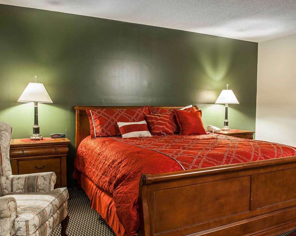 Royal Inn Rockville Стая снимка