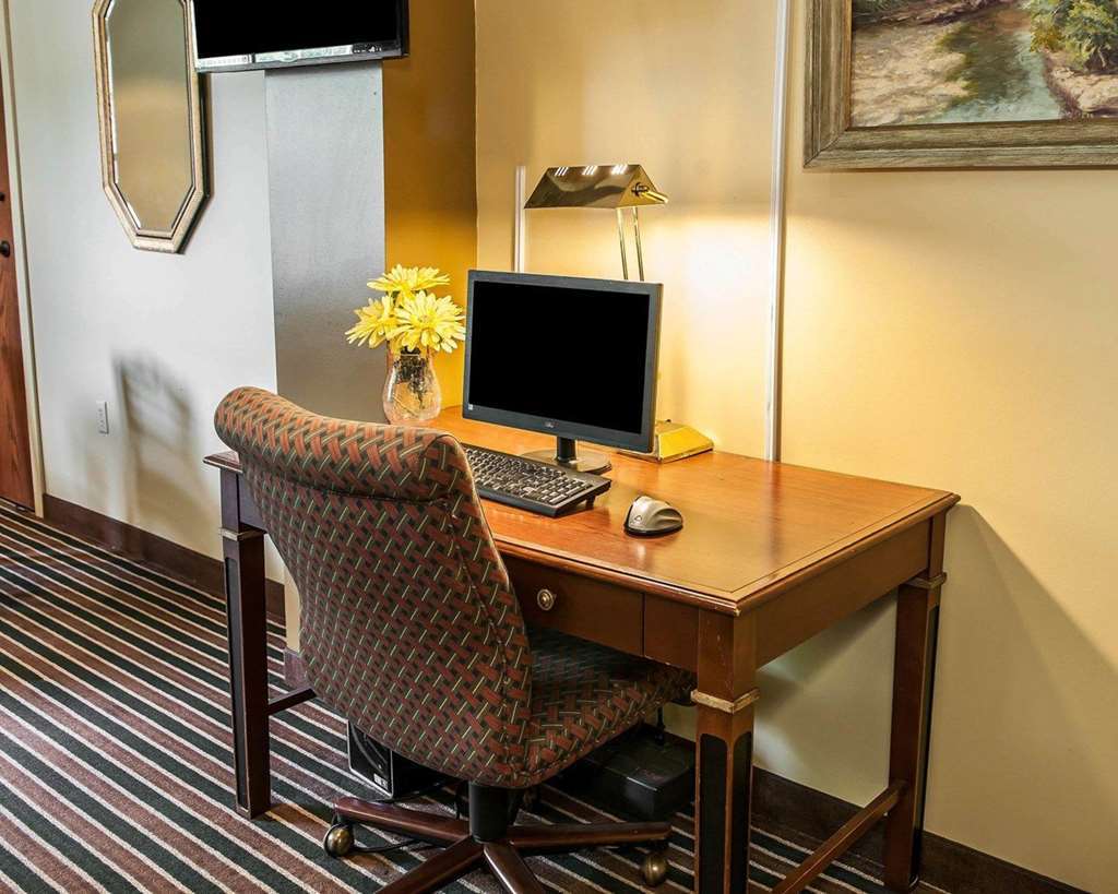 Royal Inn Rockville Съоръжения снимка